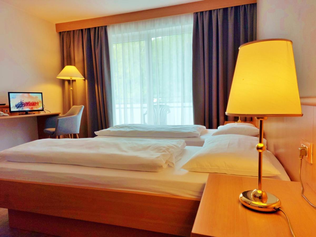 Hotel Brenner - Stop & Go Випитено Екстериор снимка