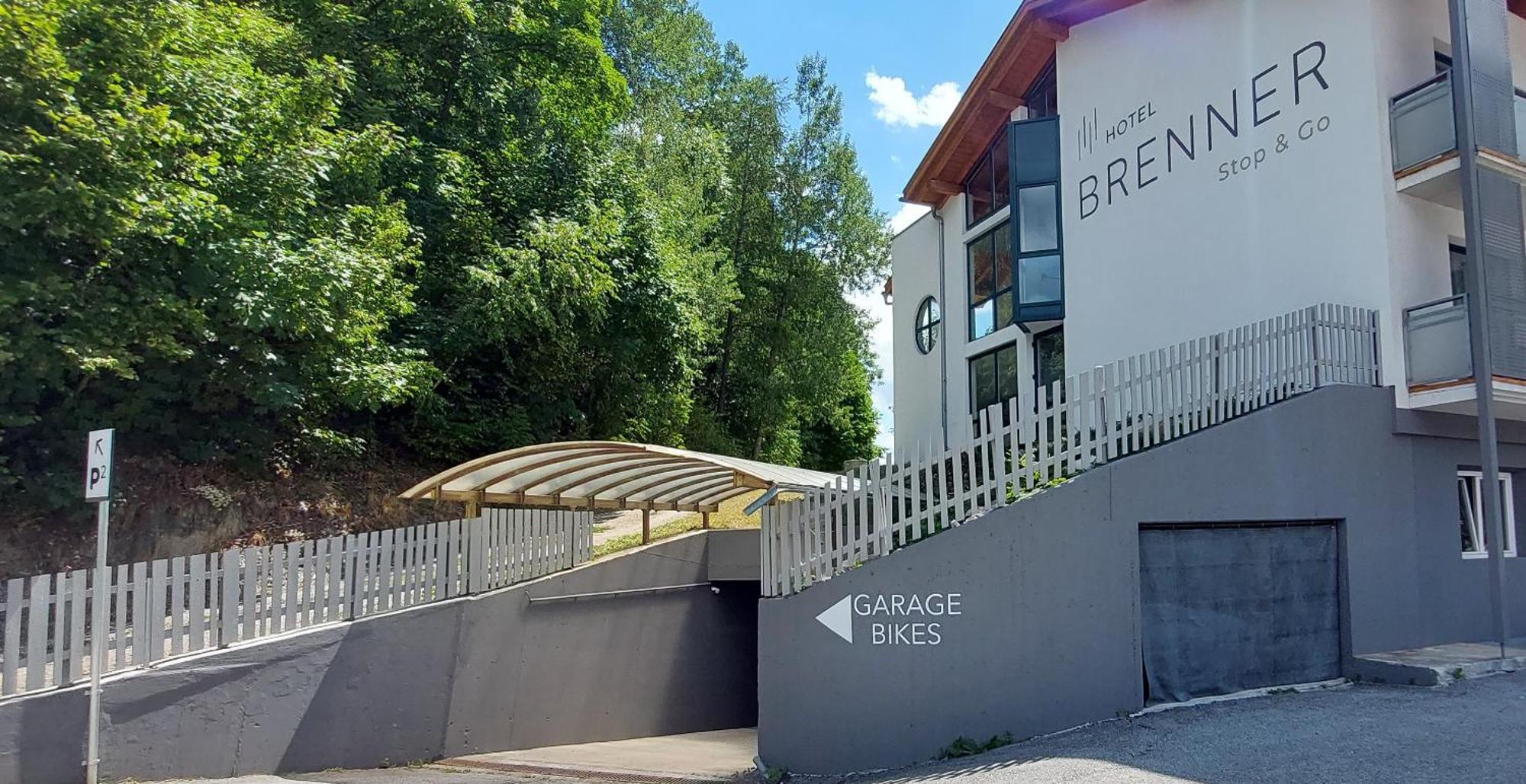 Hotel Brenner - Stop & Go Випитено Екстериор снимка