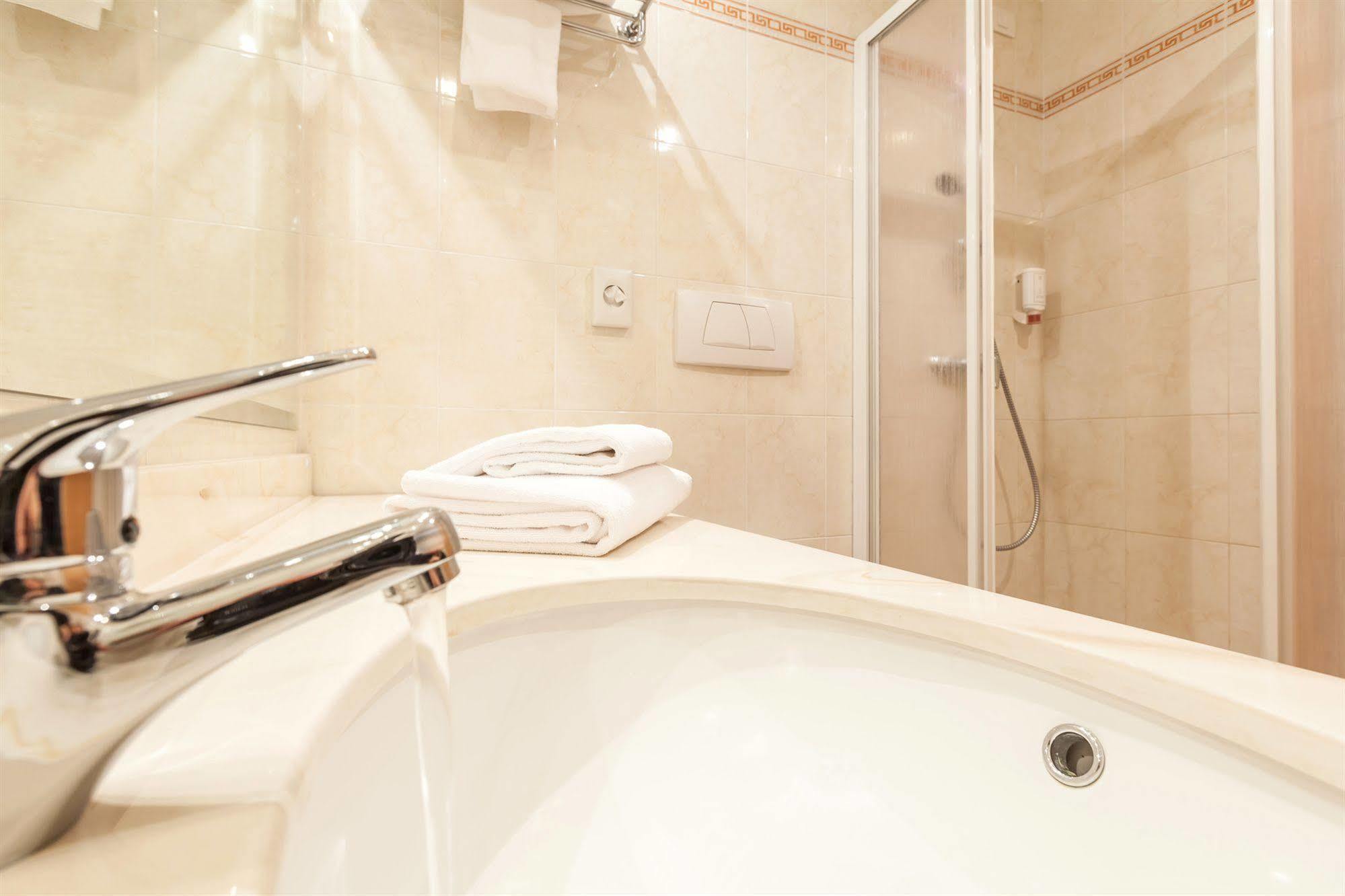 Hotel Brenner - Stop & Go Випитено Екстериор снимка