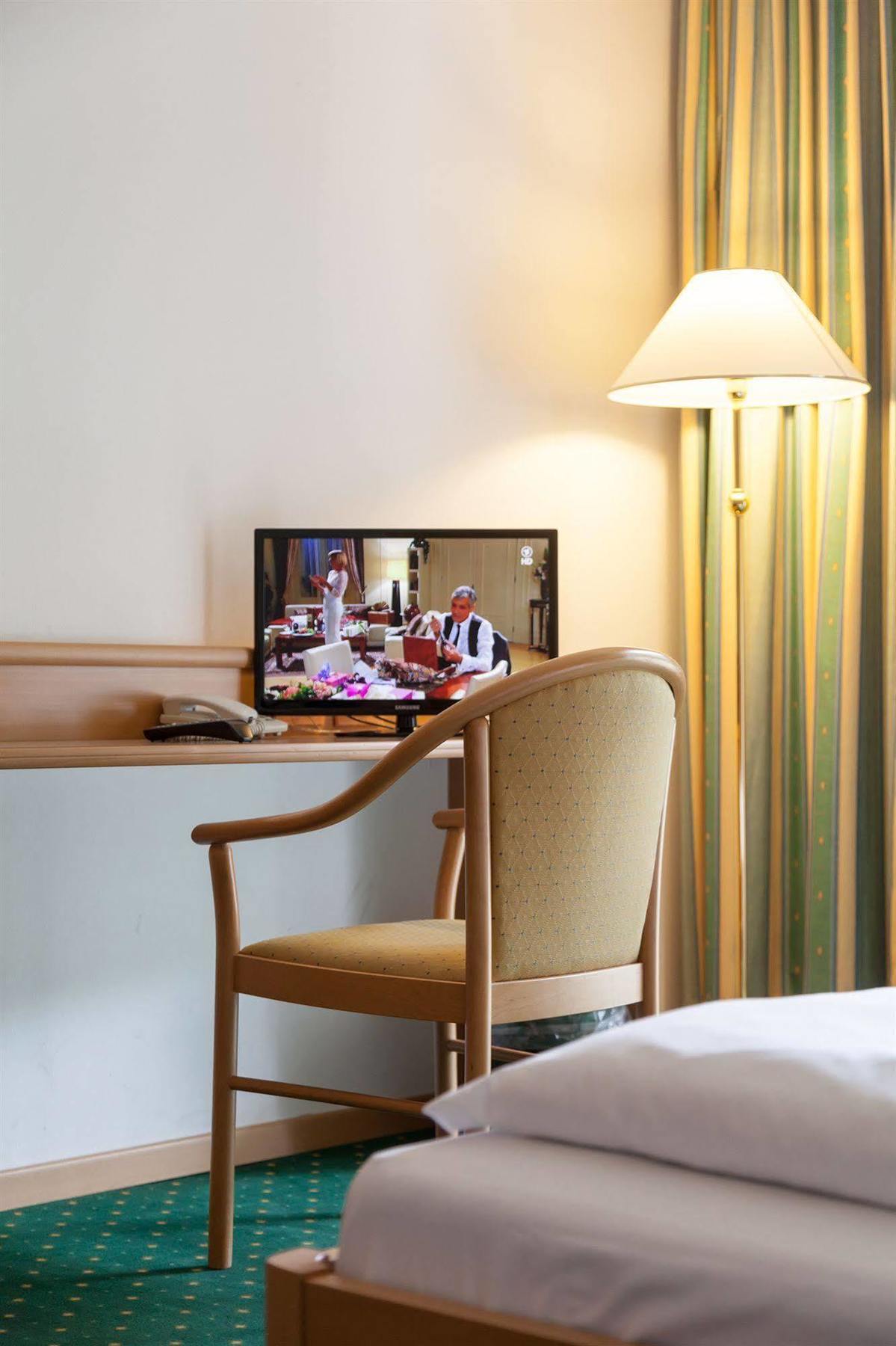 Hotel Brenner - Stop & Go Випитено Екстериор снимка